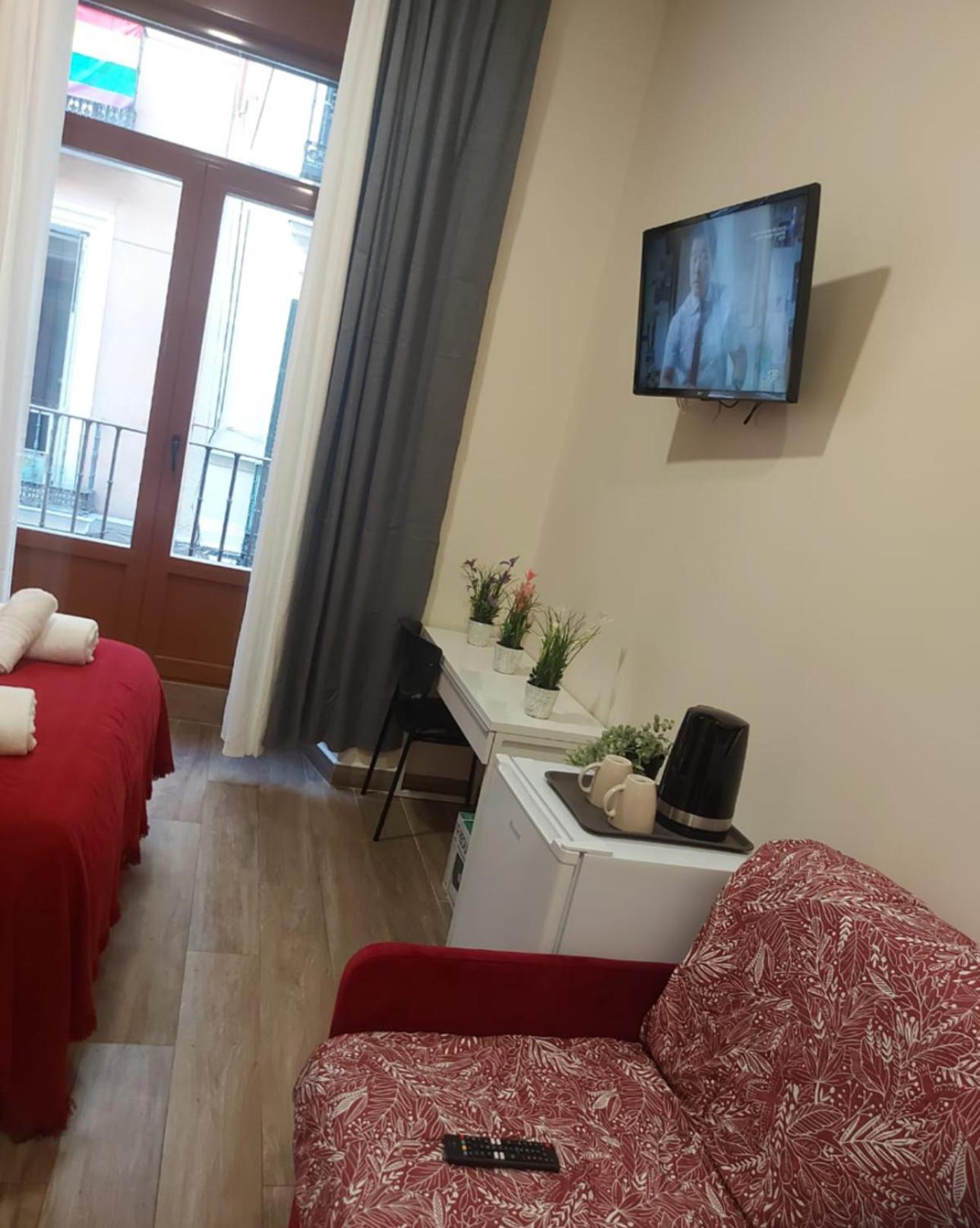 Hostal “ Infantas” Madrid Exterior photo
